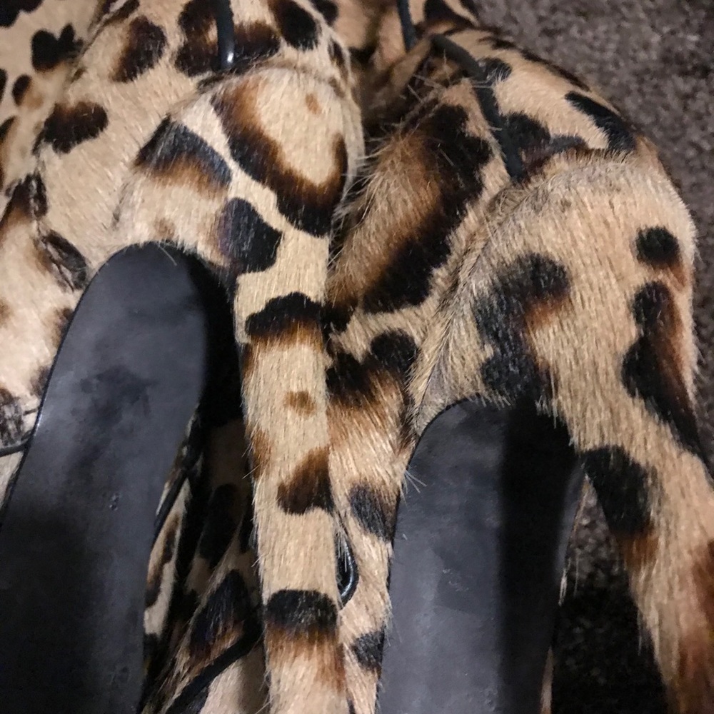 Giambattista Valli Cheetah Print Mid boots⚜ - Picture 4 of 7